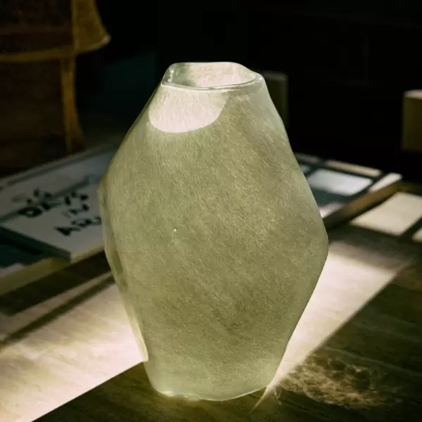 HK living - Gemstone Vase Nienke Sikkema, Jade HK living - Gemstone Vase Nienke Sikkema, Jade