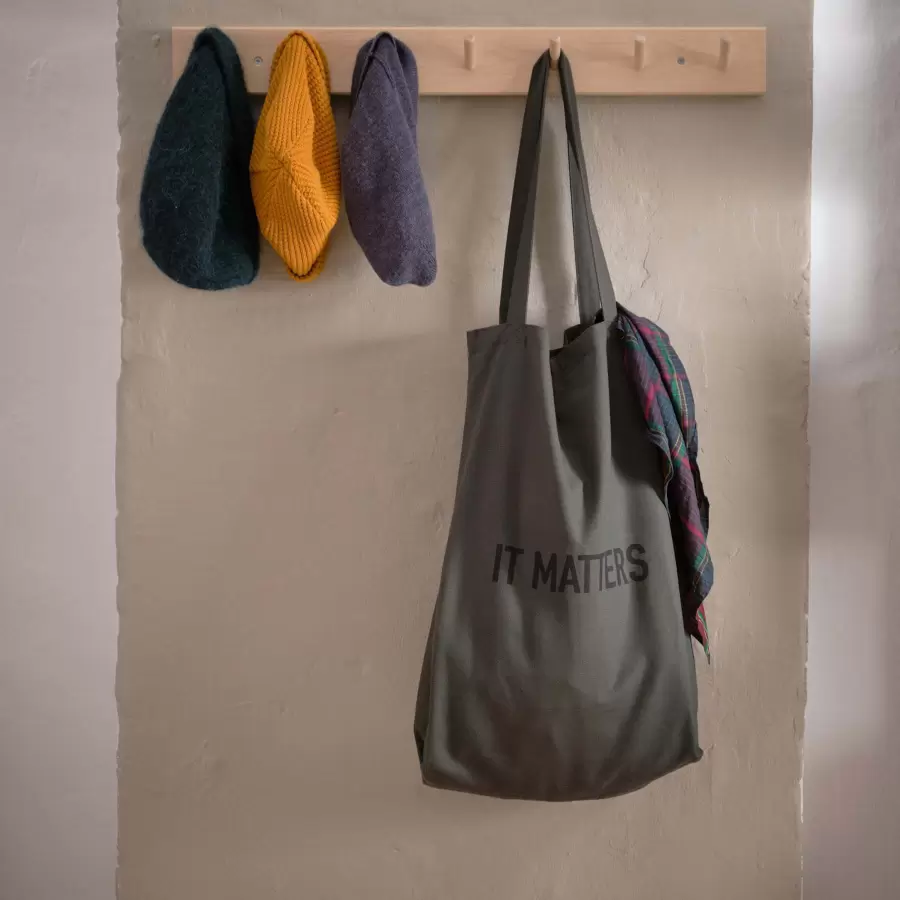 The Organic Company - It Matters Net, Clay, økologisk bomuld og budskab