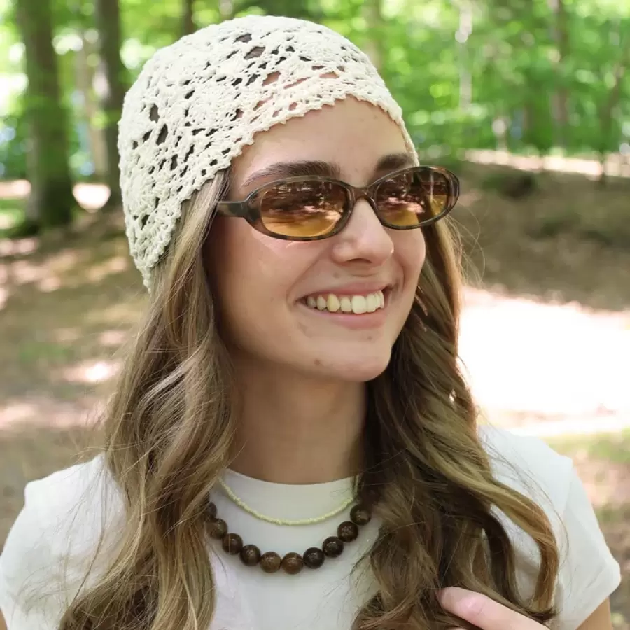 By Stær - Elara hæklet skull hat, creme