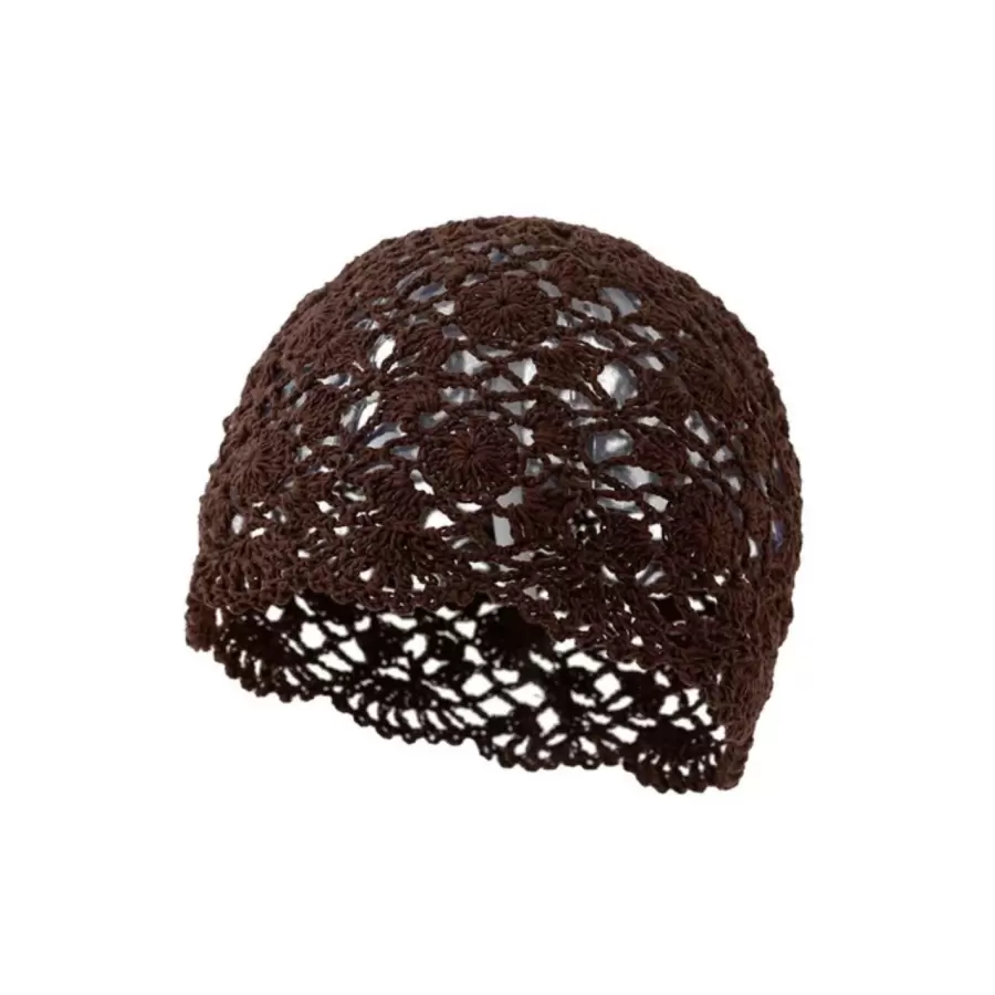 By Stær - Elara hæklet skull hat, mørkebrun