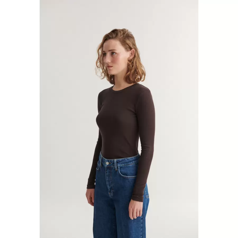 Basic Apparel - Ludmilla LS Tee, Chocolate Torte
