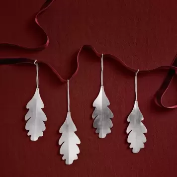 Ferm Living - 4 Oak Leaf ornamenter, Forsølvet Messing