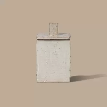 Ferm Living - Rume Box Høj, Offwhite
