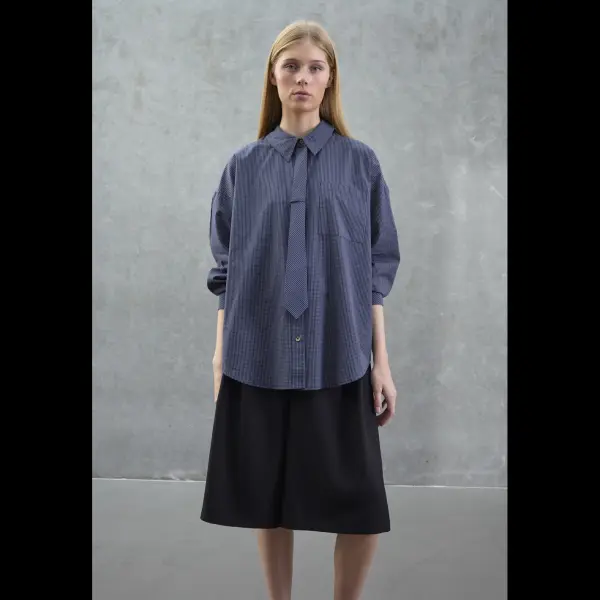 Love&Divine - Skjorte Blåternet med slips