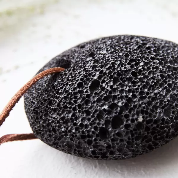 meraki - Hælsten, sort lava 7 cm.