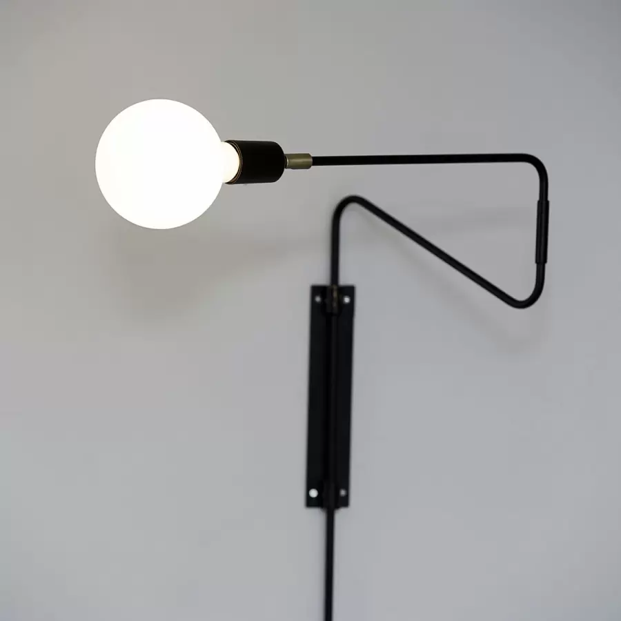 House Doctor - Væglampe Swing, sort