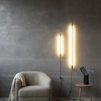 NUAD - Radent Væglampe Messing, 135 cm. NUAD - Radent Væglampe Messing, 135 cm.