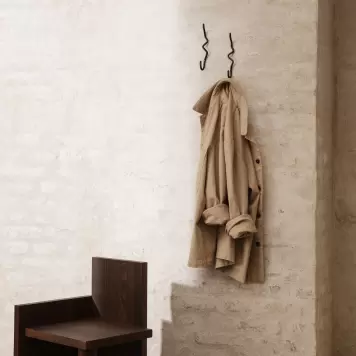 Ferm Living - Curvature knage, Sort messing