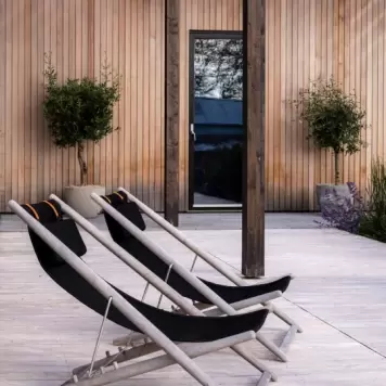Skargaarden - H55 liggestol Teak og sunbrella stof