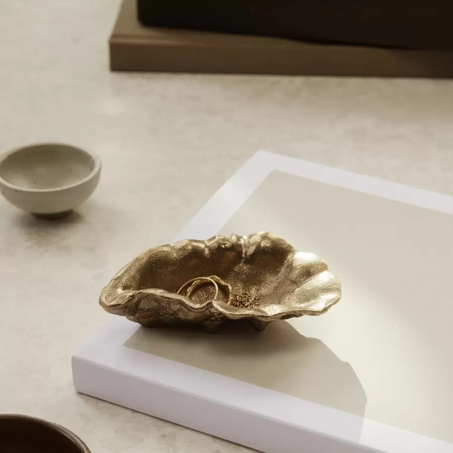 ferm LIVING - Oyster Bowl, Messing - fin østersskal