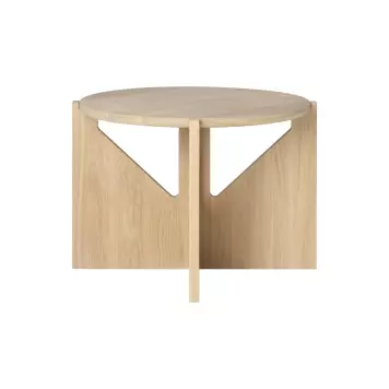 Kristina Dam - Sofabord Ø52 cm. egetræ Kristina Dam - Sofabord Ø52 cm. egetræ