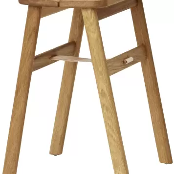 Form & Refine - Angle skammel, Eg - kan også anvendes til sengebord