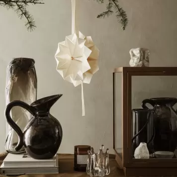 Ferm Living - Sokkel til Miru glasmontre, Mørk eg