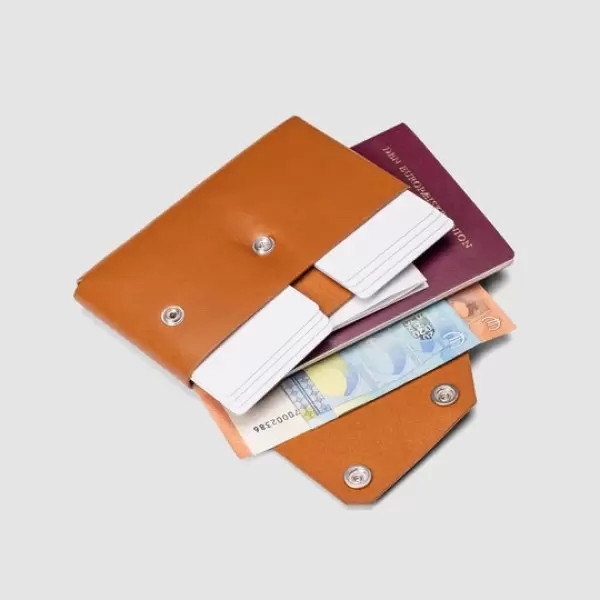 Lemur Design - Travel Wallet Premium, Karamel