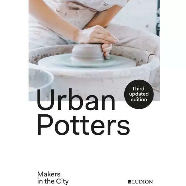 New Mags - Urban Potters - NB 2. sort. har et par mærker på omslag