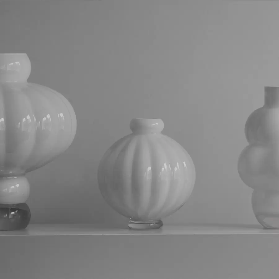 Louise Roe - Balloon Vase #01, Opal