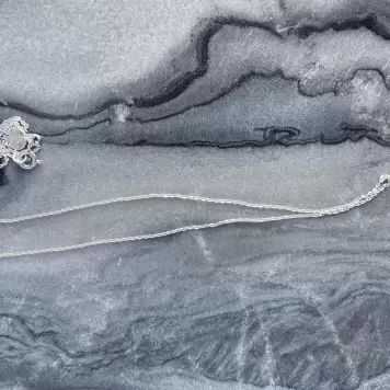 Studio Loma - Halskæde Sue Sterlingsølv, Hvid diamant - 44cm.