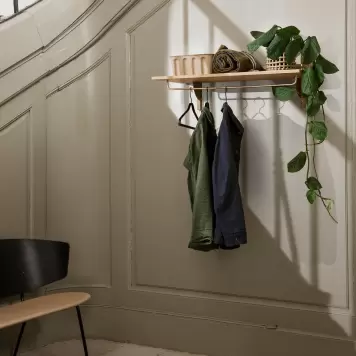 Ferm Living - Sector hattehylde, Eg/Sort messing Ferm Living - Sector hattehylde, Eg/Sort messing