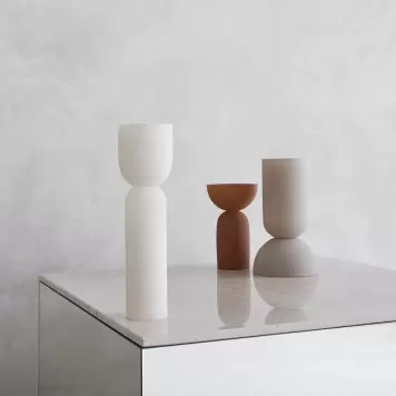 Kristina Dam - Dual Vase Creme, M Kristina Dam - Dual Vase Creme, M