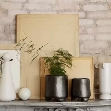 Ferm Living - Esca Pot Ø:20*21, Sort Ferm Living - Esca Pot Ø:20*21, Sort