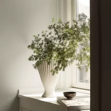Ferm Living - Vase Fountain, Off-White H:30,5