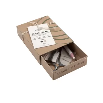 The Organic Company - Mending Tool Kit, Classic Selection The Organic Company - Mending Tool Kit, Classic Selection