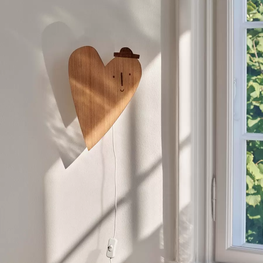 ferm LIVING Kids - Børnelampe Heart, Olieret eg