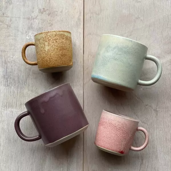 Julie Damhus - Minikrus Oda til espresso, cortado eller til børn Julie Damhus - Minikrus Oda til espresso, cortado eller til børn