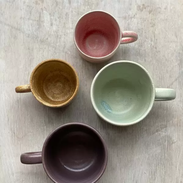 Julie Damhus - Minikruskeramik  Oda til espresso, cortado eller til børn