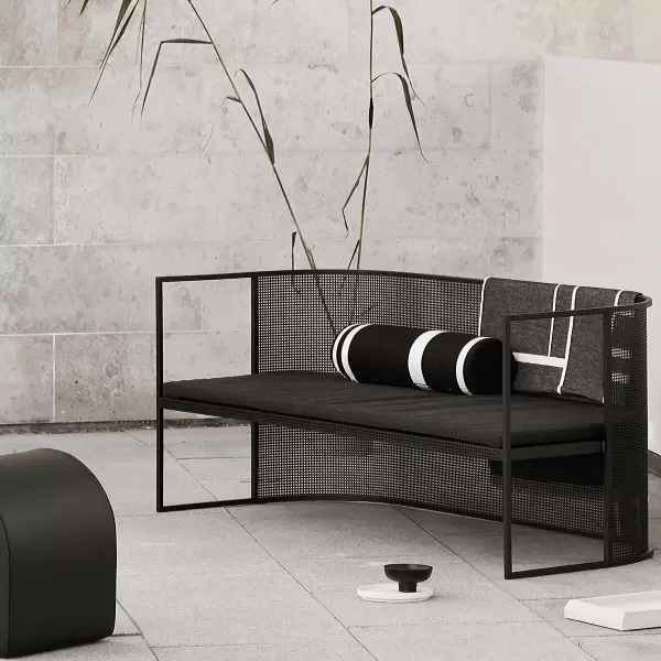 Kristina Dam - Minimal Pillow 80% Uld, Sort Ø:16*70
