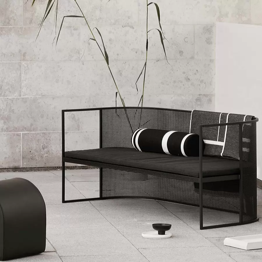 Kristina Dam - Minimal Pillow 80% Uld, Sort Ø:16*70