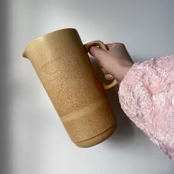 Julie Damhus - Toto Vandkande 1,4L, vælg farve Julie Damhus - Toto Vandkande 1,4L, vælg farve