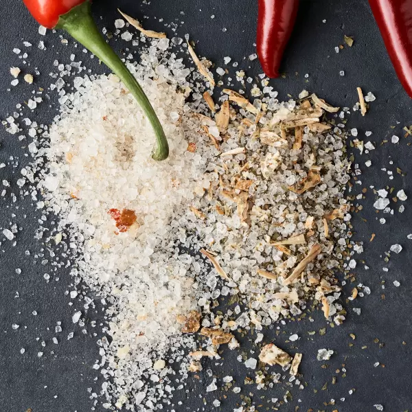 Nicolas Vahé - Gaveæske Øko Chilisalt + Salt med Ramsløg