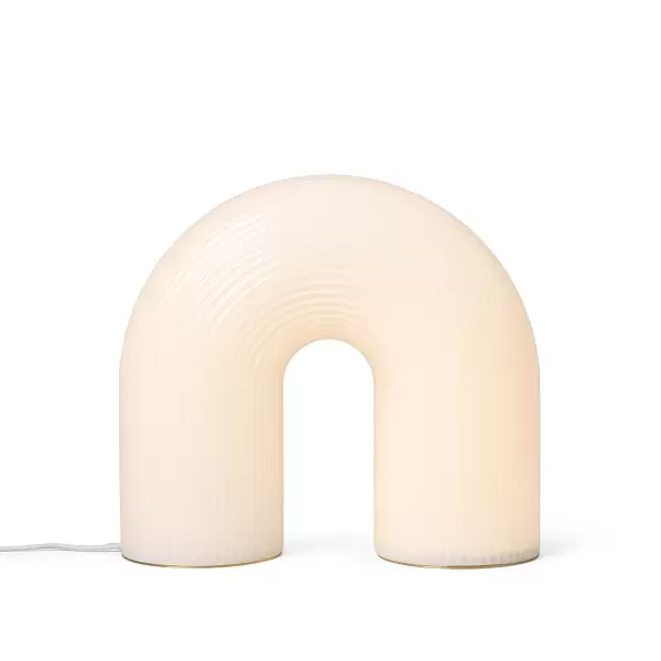 ferm LIVING - Gulvlampe Vuelta, Hvid