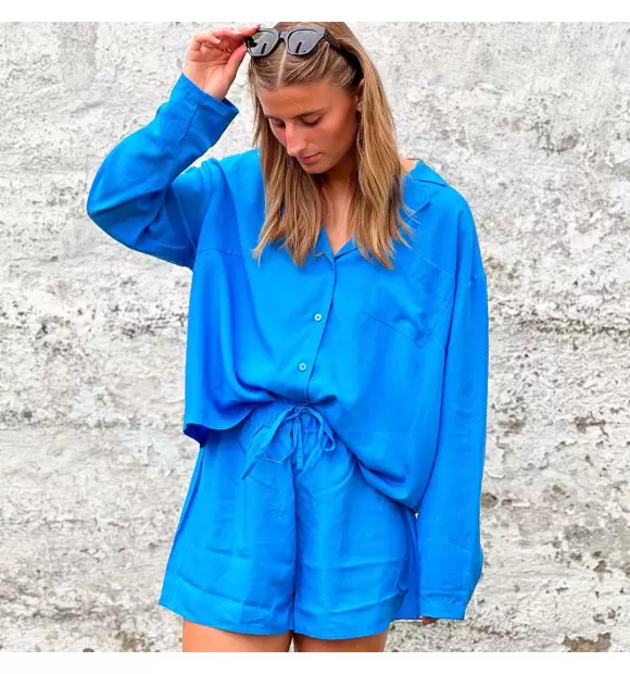 Lykkeland Atelier - Pyjamasskjorte Snuglle, Bright Blue
