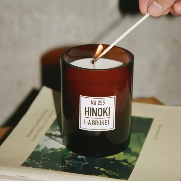 L:A Bruket - Duftlys No 255 Hinoki