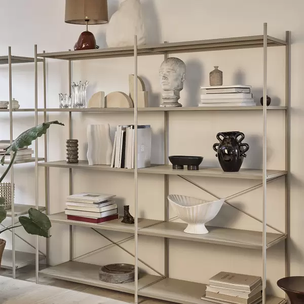 ferm LIVING - Punctual Shelving System Cashmere, 4 hylder - Hent selv