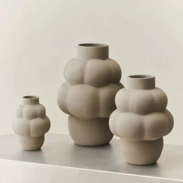 Louise Roe - Ceramic Balloon Vase #04 Petit, Sanded Grey