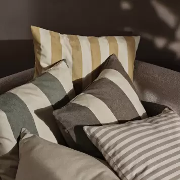 Ferm Living - Ude-Pude Strand Outdoor, 50*50 Fl. farver Ferm Living - Ude-Pude Strand Outdoor, 50*50 Fl. farver