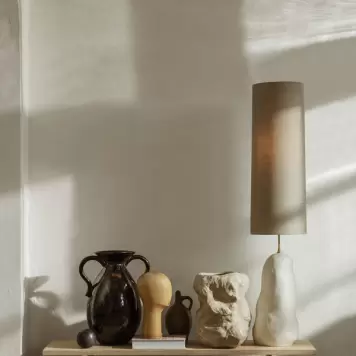 Ferm Living - Kona Displaybord/lav piedestal, Natur - Hent selv