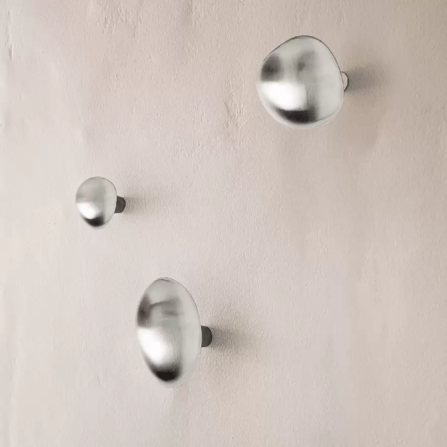 Ferm Living - Mushroom Hook, Børstet rustfrit stål knage - i restordre til 2. juni
