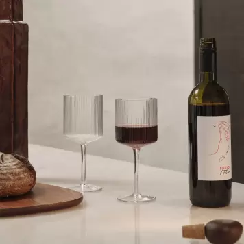 Ferm Living - Ripple Rødvinsglas, Klar 2 stk. Ferm Living - Ripple Rødvinsglas, Klar 2 stk.