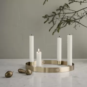 Ferm Living - Advents lysestage i messing Circle - Small Ferm Living - Advents lysestage i messing Circle - Small