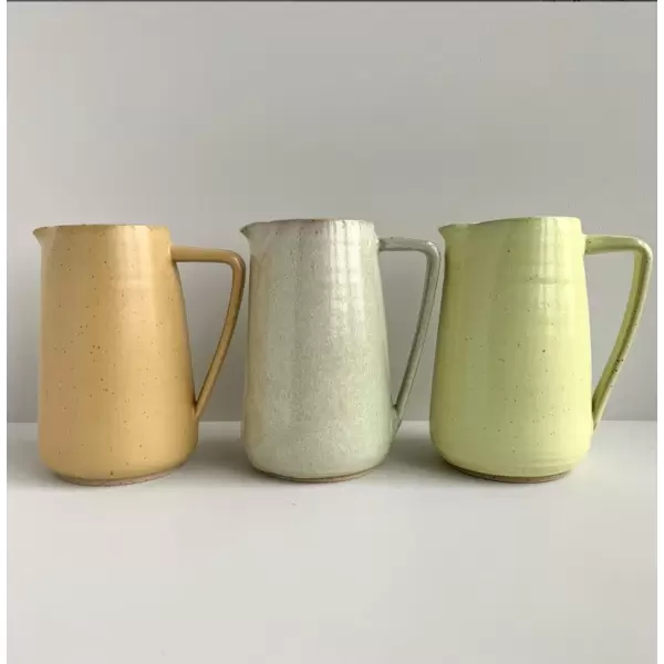 Bornholms Keramikfabrik - Ø-Vandkande - Fl. farver