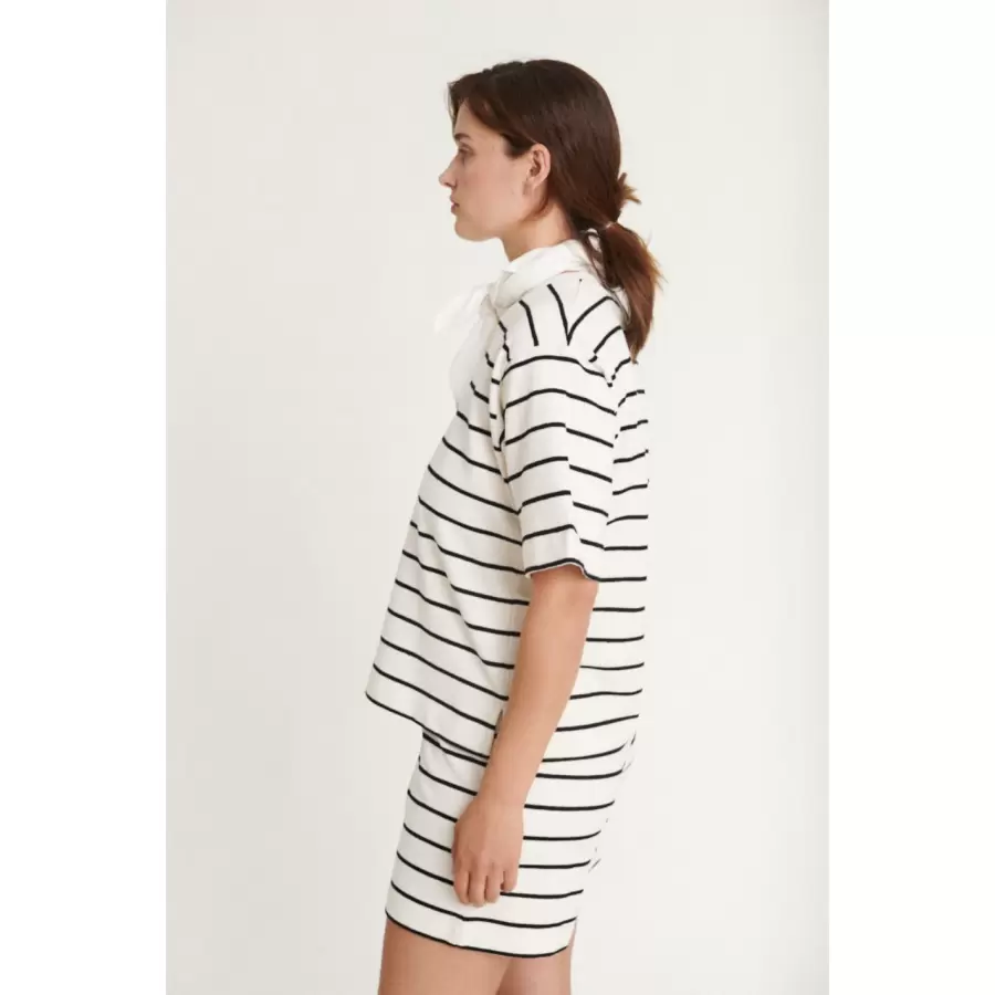 Basic Apparel - Anneli Oversized Tee, Birch/black