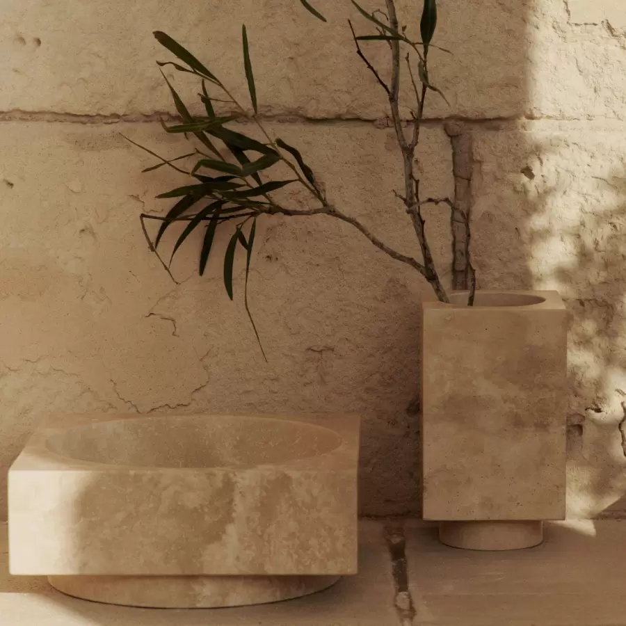 ferm LIVING - Opsats Hew High Centrepiece, Travertin, Hent selv