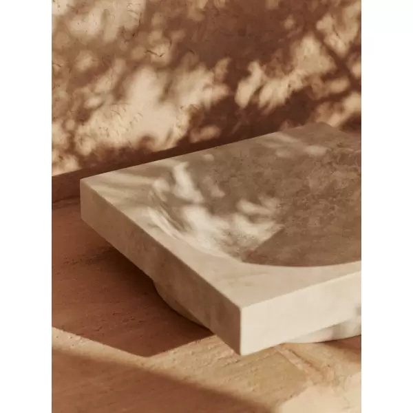 ferm LIVING - Opsats Hew Low Centrepiece, Travertin, Hent selv