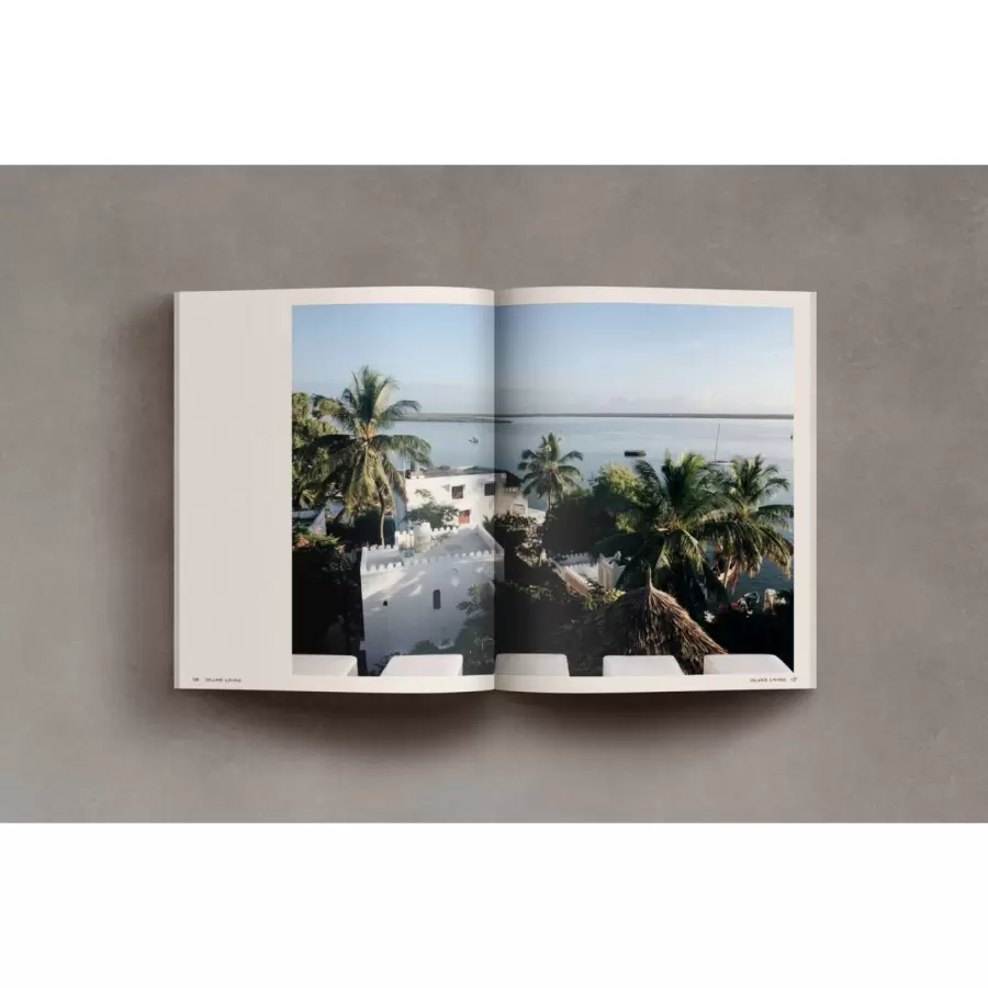 New Mags - Barefoot Living Book