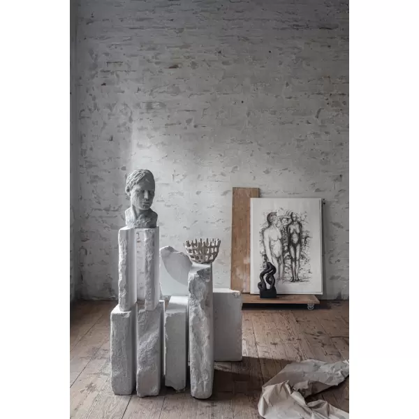Mette Ditmer - Buste, his reflective mind