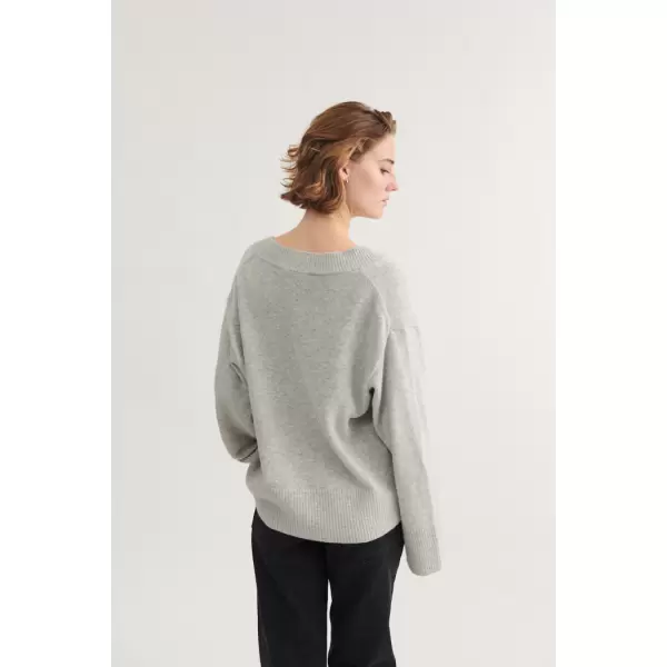 Basic Apparel - Cady V. Neck, Light Grey